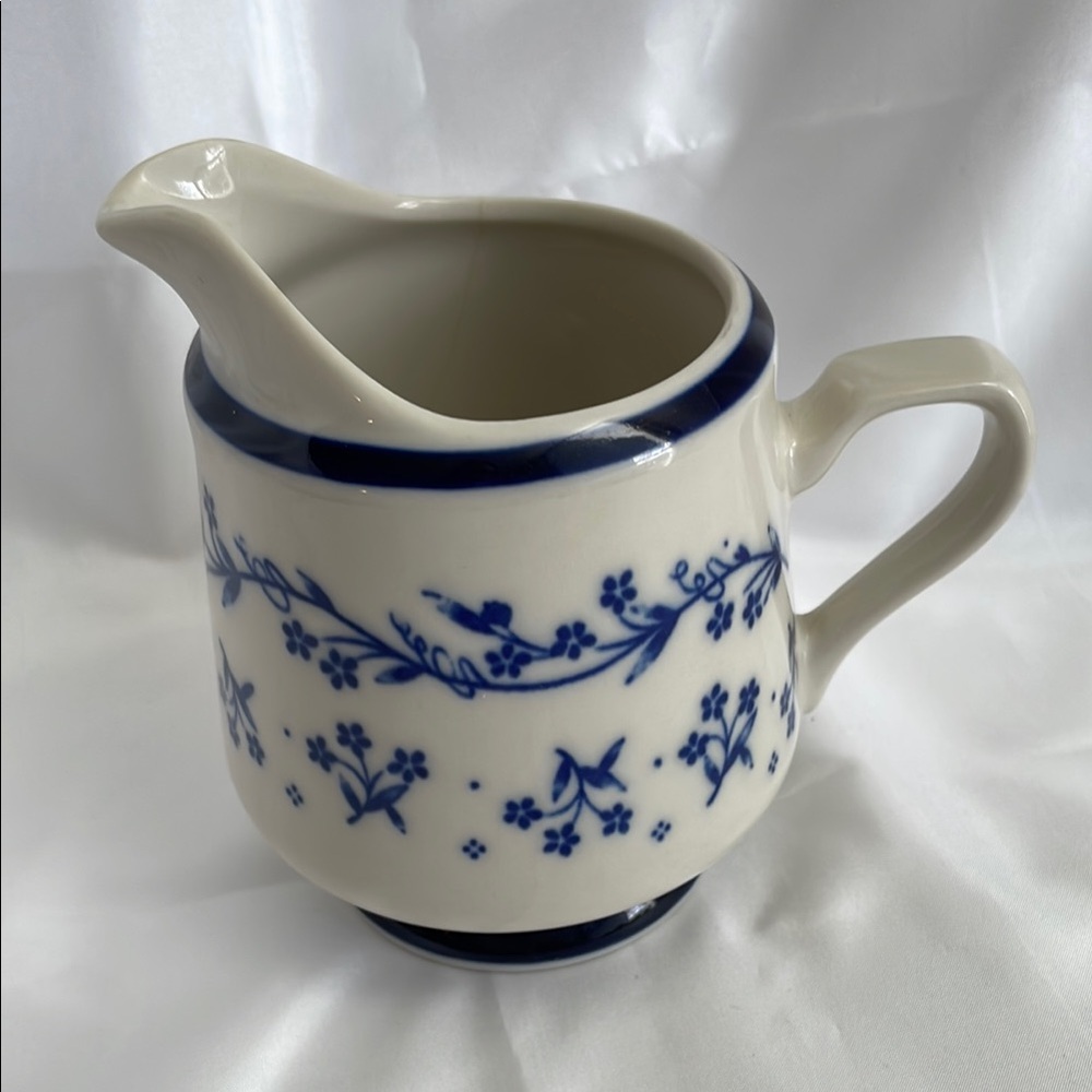 Vintage Provence 260 Bouquet Blue Japan 4” Pitcher